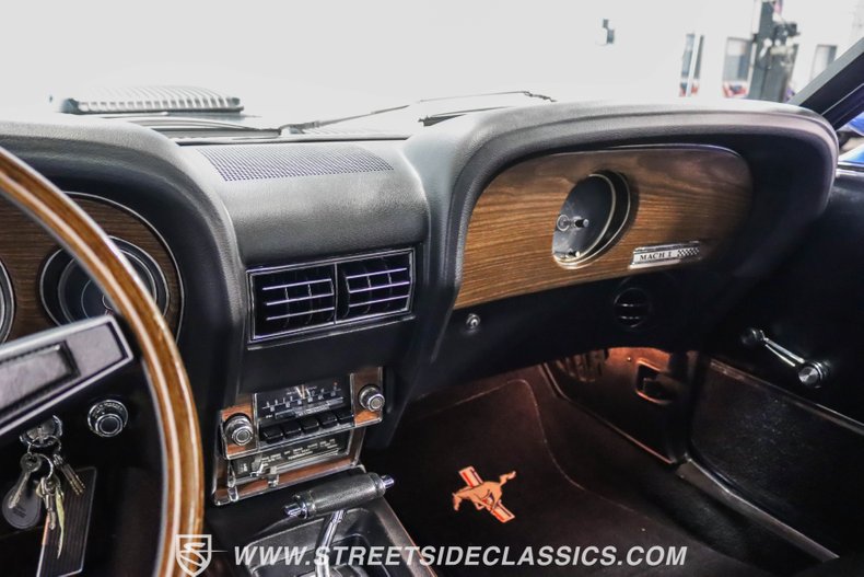 Unknown-Mustang-1969-Acapulco-Blue-Black-40
