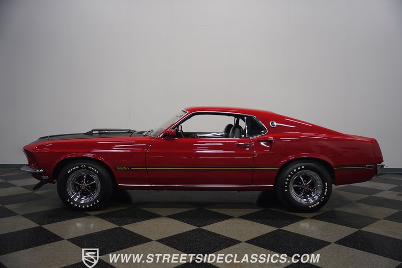 Unknown-Mustang-1969-Candy-Apple-Red-Black-1