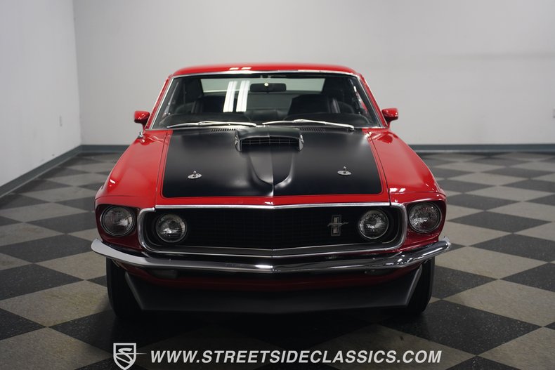 Unknown-Mustang-1969-Candy-Apple-Red-Black-25