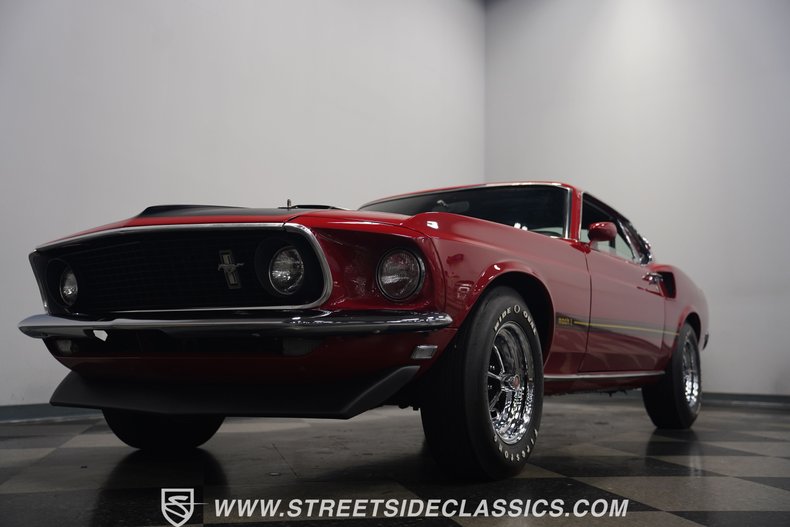 Unknown-Mustang-1969-Candy-Apple-Red-Black-28