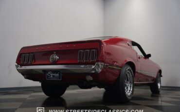 Unknown-Mustang-1969-Candy-Apple-Red-Black-35