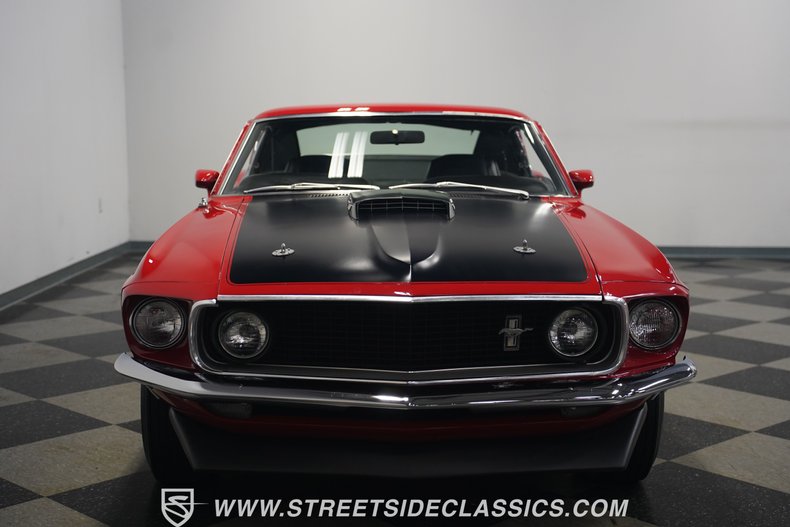 Unknown-Mustang-1969-Candy-Apple-Red-Black-4