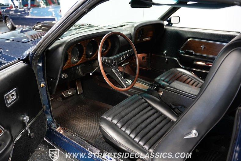 Unknown-Mustang-1969-Dark-Blue-Black-4