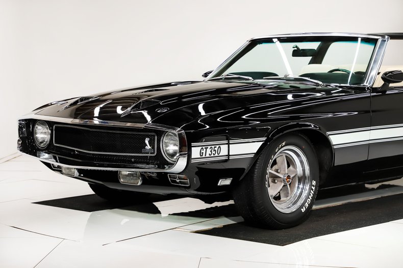 Unknown-Mustang-1969-Raven-Black-White-24