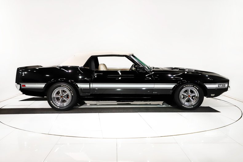 Unknown-Mustang-1969-Raven-Black-White-8