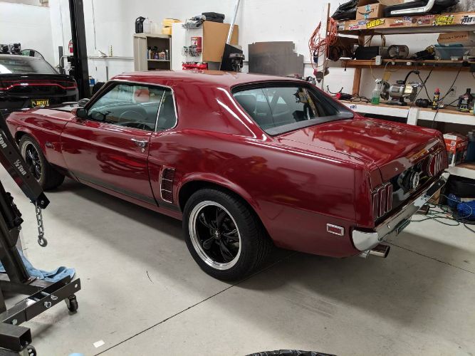 Unknown-Mustang-1969-Red-14
