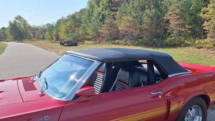 Unknown-Mustang-1969-Red-Black-17