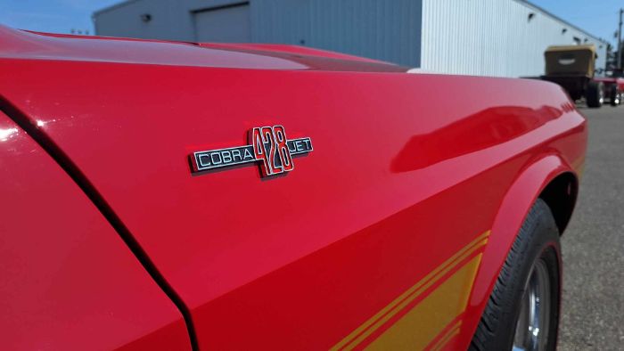 Unknown-Mustang-1969-Red-Black-21