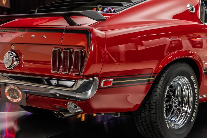 Unknown-Mustang-1969-Red-White-45