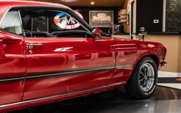 Unknown-Mustang-1969-Red-White-47