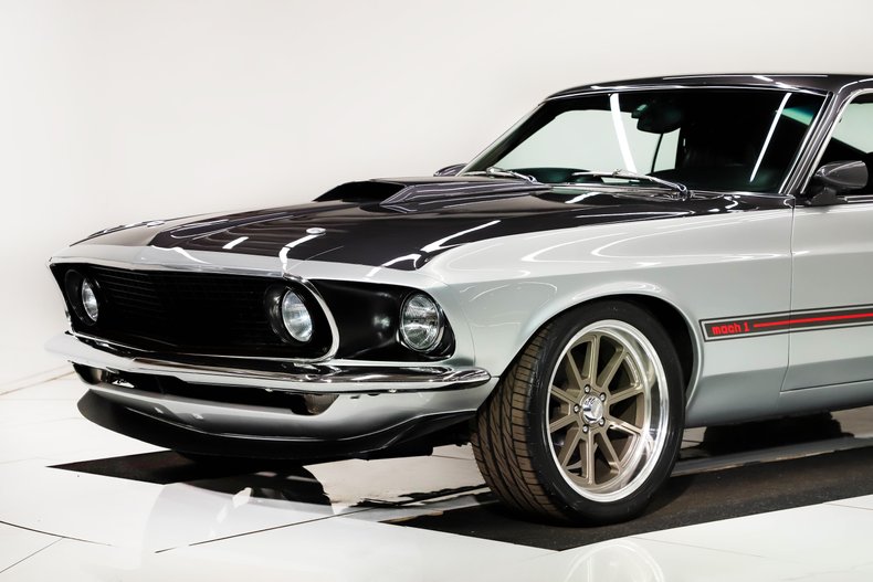 Unknown-Mustang-1969-Two-Tone-Gray-Black-5
