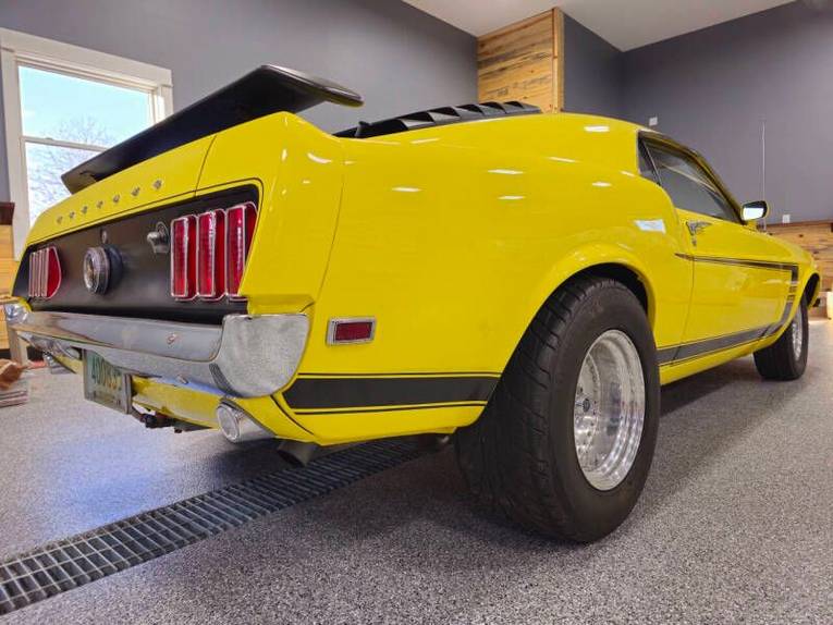 Unknown-Mustang-1969-yellow-black-13