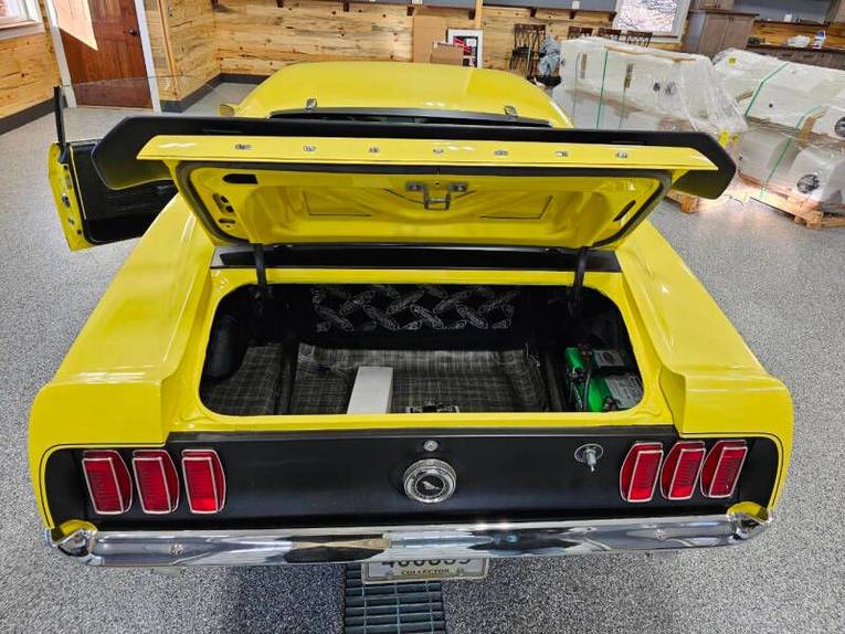 Unknown-Mustang-1969-yellow-black-21