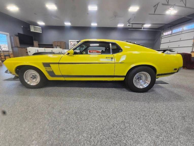 Unknown-Mustang-1969-yellow-black-22