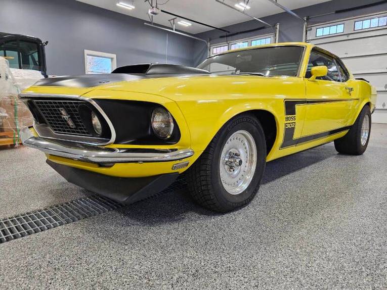 Unknown-Mustang-1969-yellow-black-23