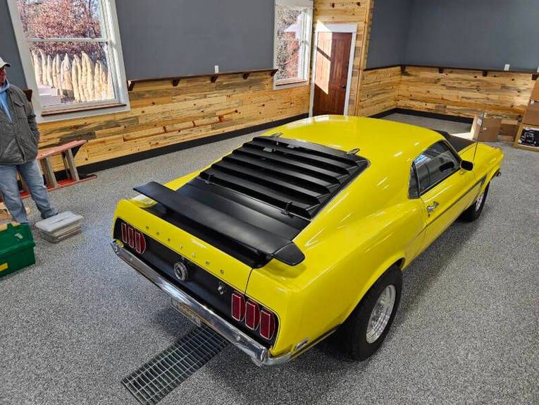 Unknown-Mustang-1969-yellow-black-24