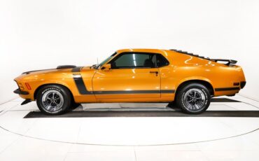 Unknown-Mustang-1970-Butterscotch-Metalli-Black-36
