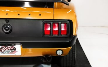 Unknown-Mustang-1970-Butterscotch-Metalli-Black-48