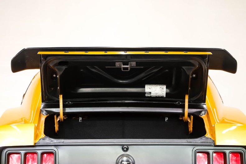 Unknown-Mustang-1970-Butterscotch-Metalli-Black-49