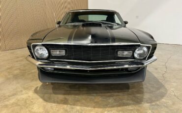 Unknown-Mustang-1970-Dark-Green-Black-17