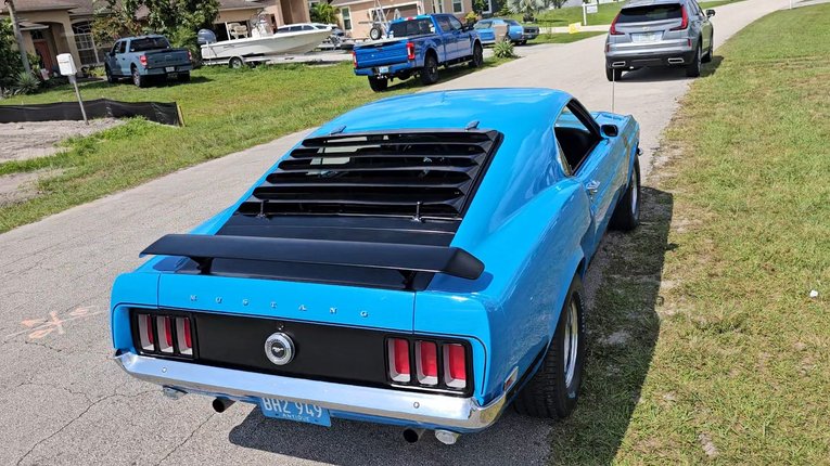 Unknown-Mustang-1970-Grabber-Blue-Black-11
