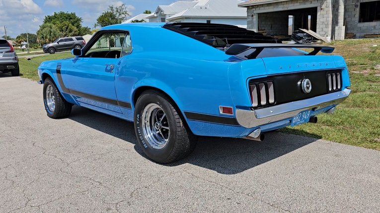 Unknown-Mustang-1970-Grabber-Blue-Black-16