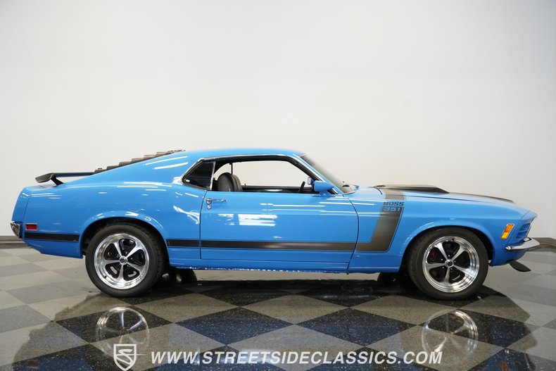 Unknown-Mustang-1970-Grabber-Blue-Black-32
