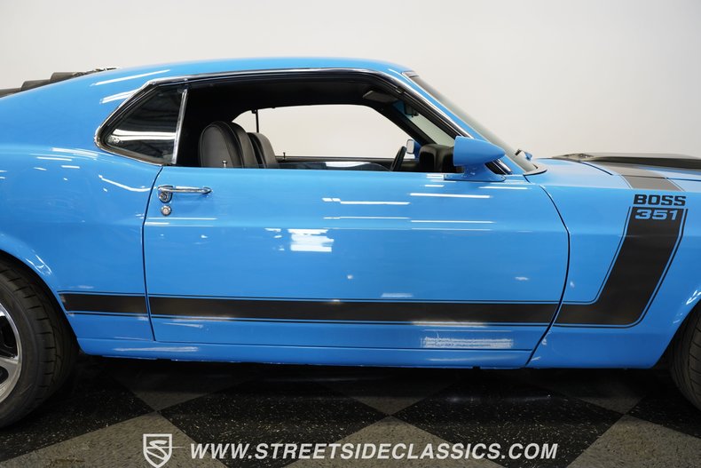 Unknown-Mustang-1970-Grabber-Blue-Black-37