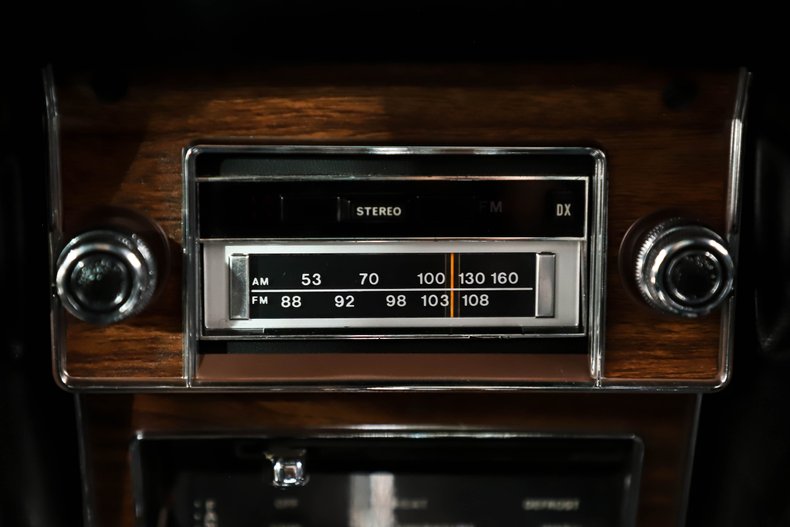 Unknown-Mustang-1970-Grabber-Green-Black-Deluxe-12