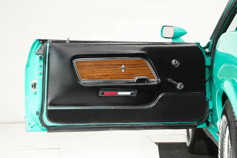 Unknown-Mustang-1970-Grabber-Green-Black-Deluxe-19