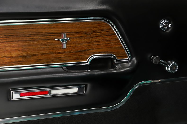 Unknown-Mustang-1970-Grabber-Green-Black-Deluxe-20