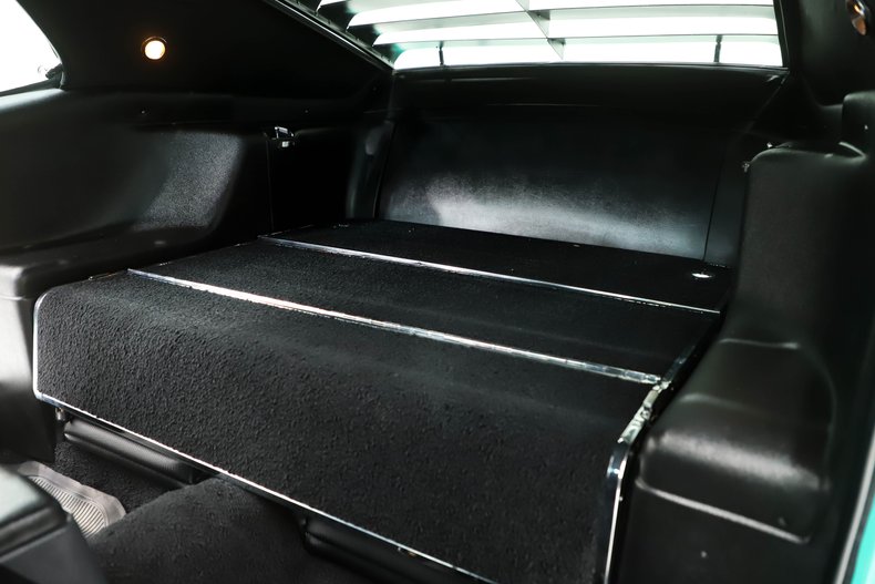 Unknown-Mustang-1970-Grabber-Green-Black-Deluxe-25