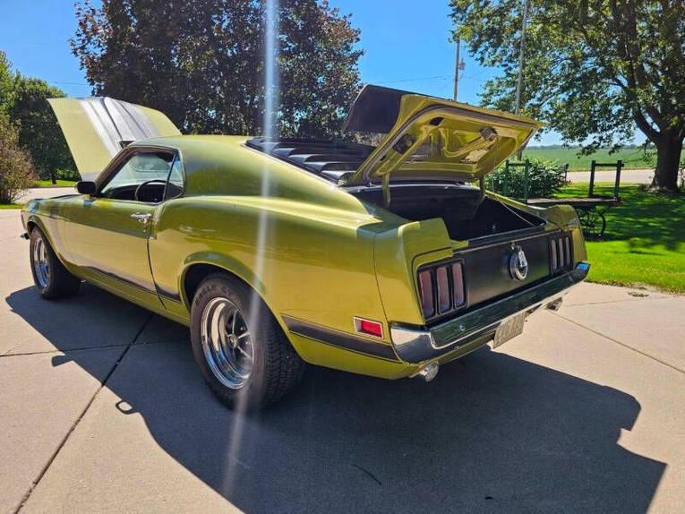 Unknown-Mustang-1970-Green-Green-25