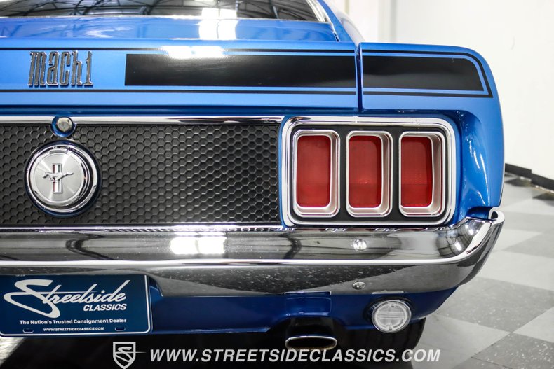 Unknown-Mustang-1970-Medium-Bright-Blue-M-Blue-39