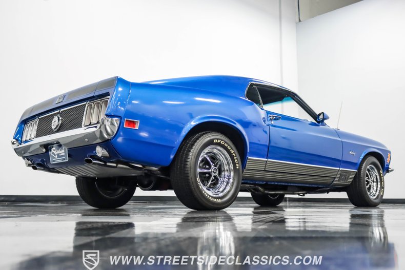 Unknown-Mustang-1970-Medium-Bright-Blue-M-Blue-40