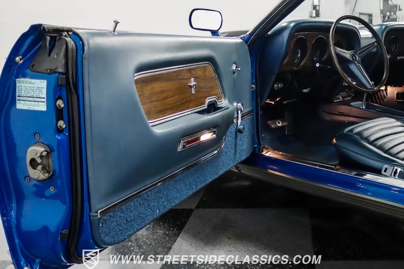 Unknown-Mustang-1970-Medium-Bright-Blue-M-Blue-45