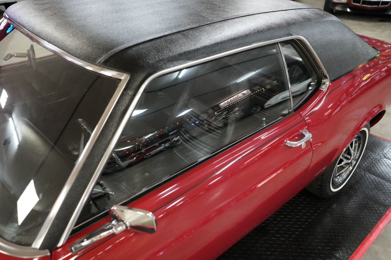 Unknown-Mustang-1970-Red-Black-17