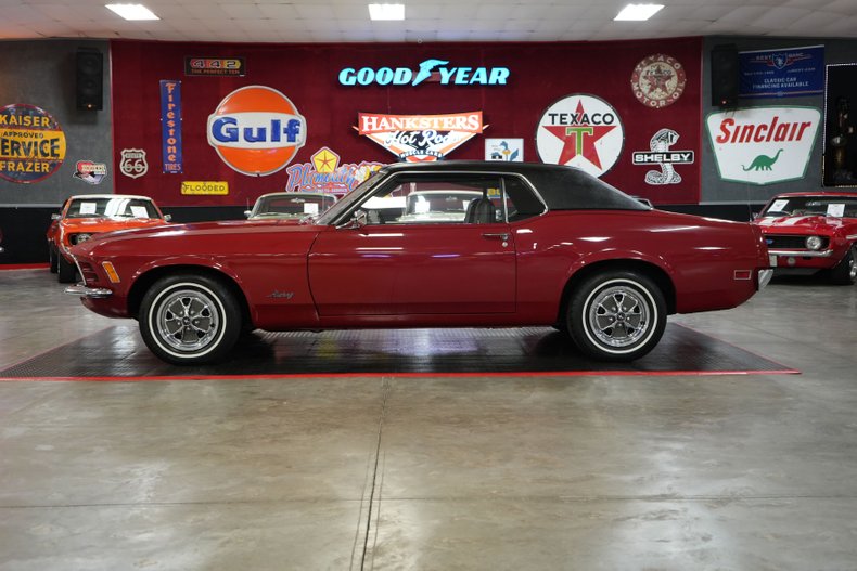 Unknown-Mustang-1970-Red-Black-30