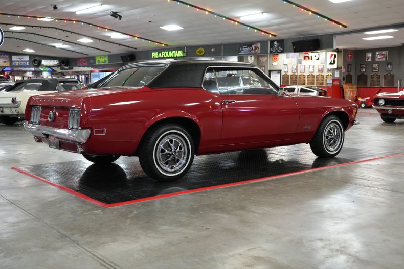 Unknown-Mustang-1970-Red-Black-33