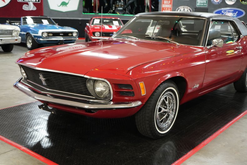 Unknown-Mustang-1970-Red-Black-34