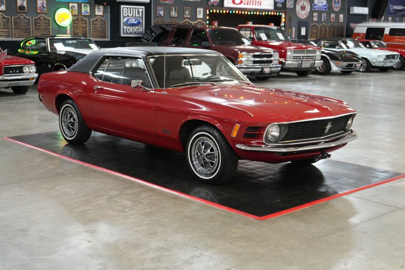 Unknown-Mustang-1970-Red-Black-6