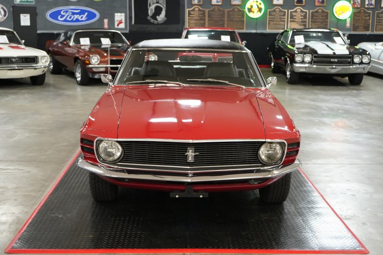 Unknown-Mustang-1970-Red-Black-7