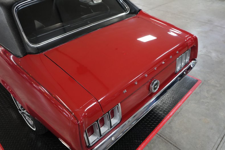 Unknown-Mustang-1970-Red-Black-8