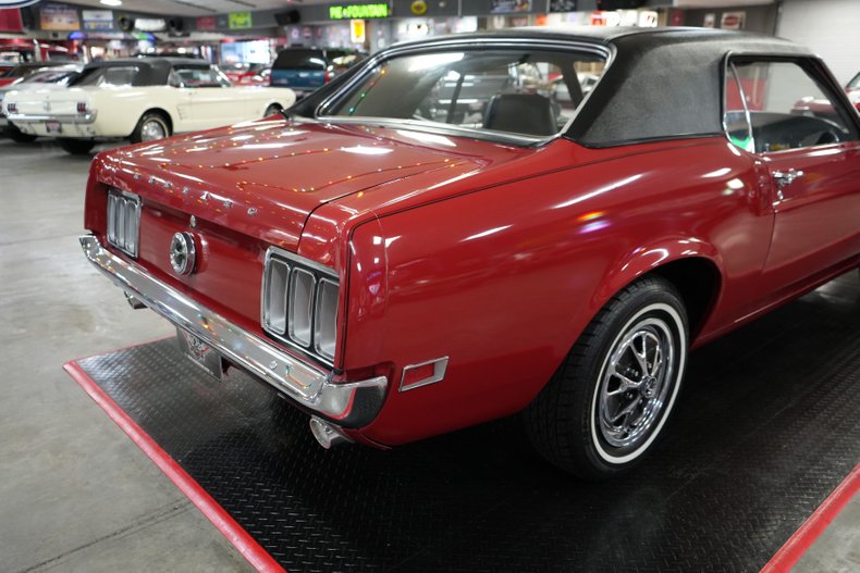 Unknown-Mustang-1970-Red-Black-9