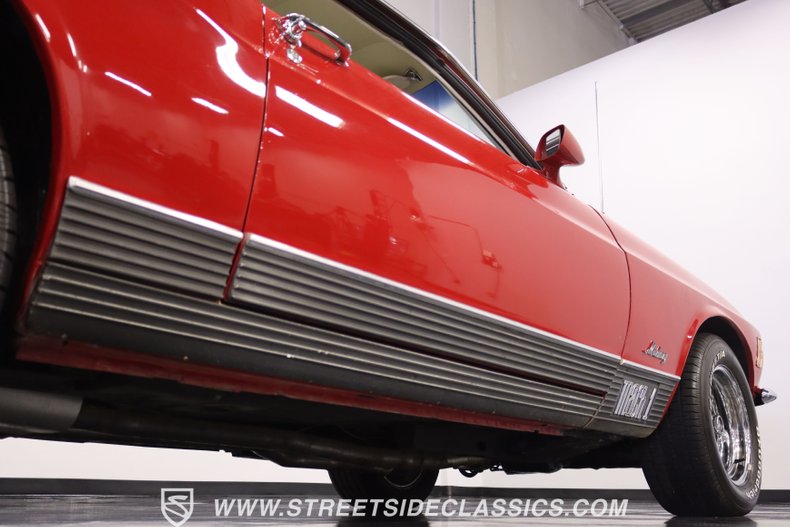 Unknown-Mustang-1970-Red-White-24