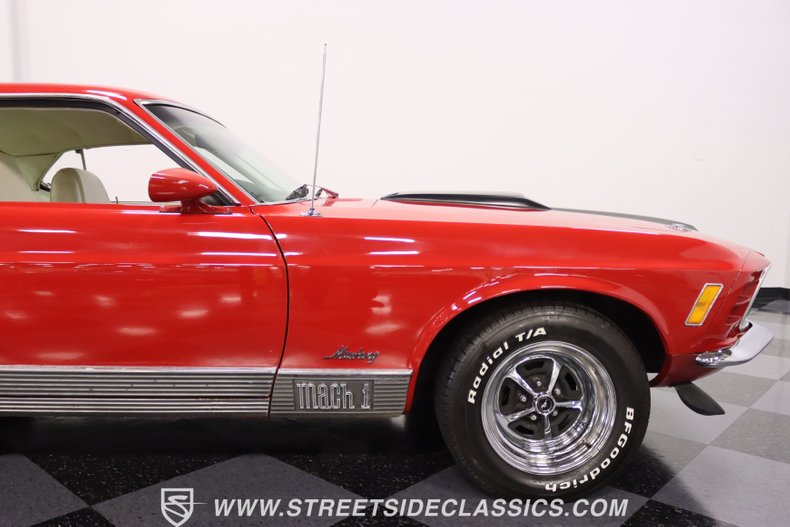 Unknown-Mustang-1970-Red-White-26