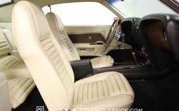 Unknown-Mustang-1970-Red-White-32