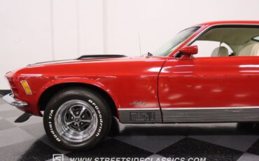 Unknown-Mustang-1970-Red-White-7