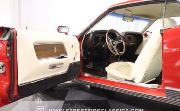 Unknown-Mustang-1970-Red-White-9