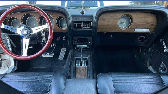 Unknown-Mustang-1970-White-11